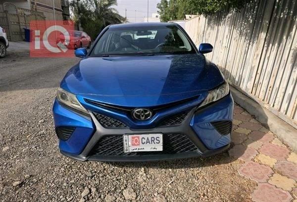 تۆیۆتا کامری